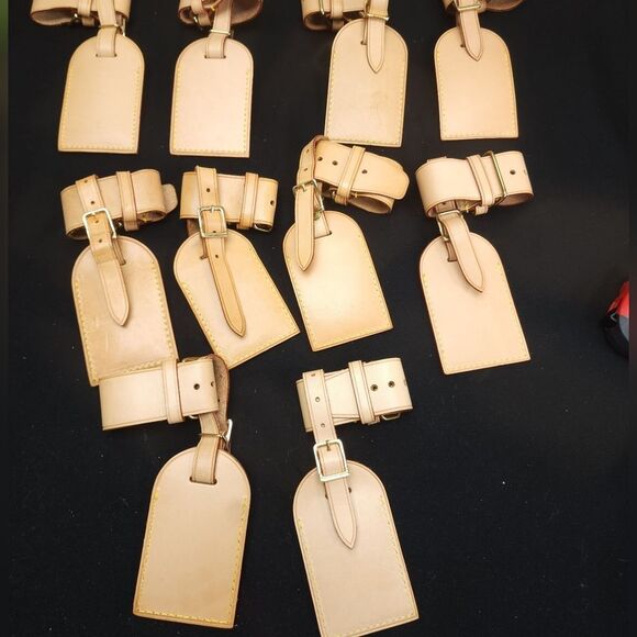 Authentic Louis Vuitton Luggage Tag & Poignant - NEW - Picture 3 of 16